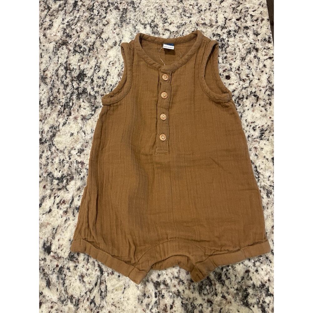 Old Navy Baby 12-18 Months Coed Brown Sleeveless Shorts Romper NWOT